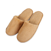 Dép Thêu Logo Có Nhiều Chất Liệu